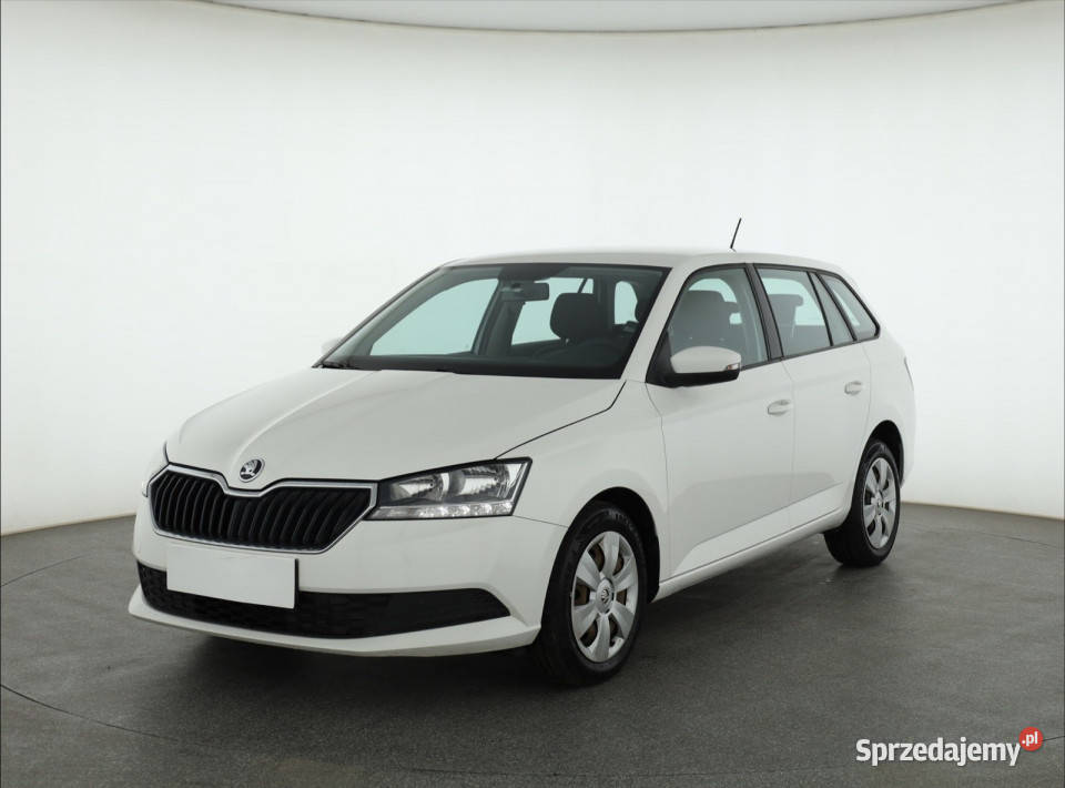 Skoda Fabia 10 TSI Rok produkcji 2020 Piaseczno