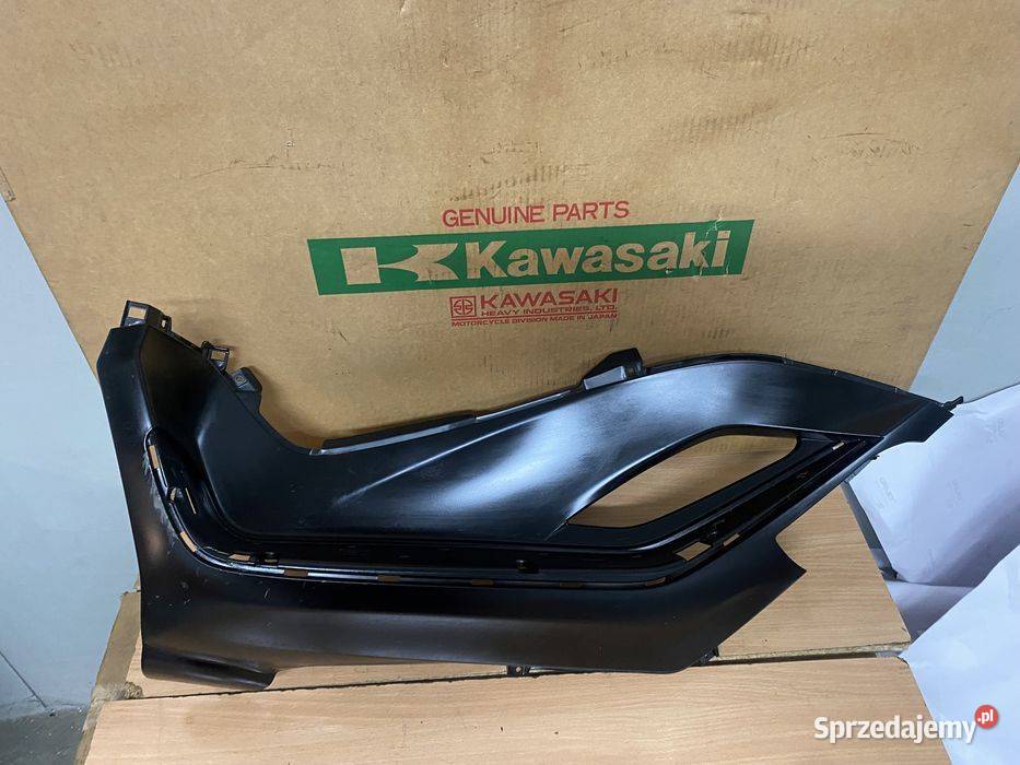 Piaggio MP3 Yourban 300 Podłoga Płoza Lewa Poznań