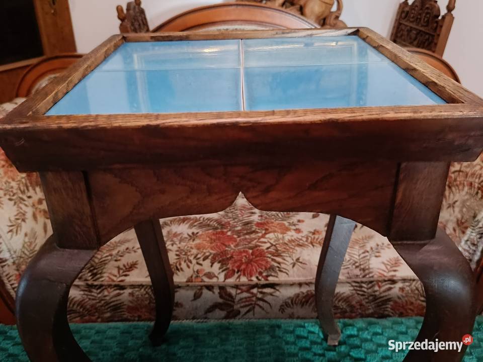 Stolik kwietnik lata 20 kujawsko-pomorskie Lipno