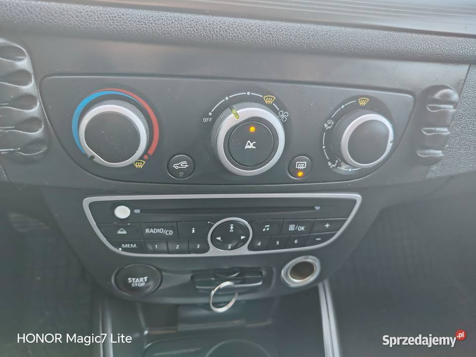 Megane 16 benzyna oryginalny lakier Łask