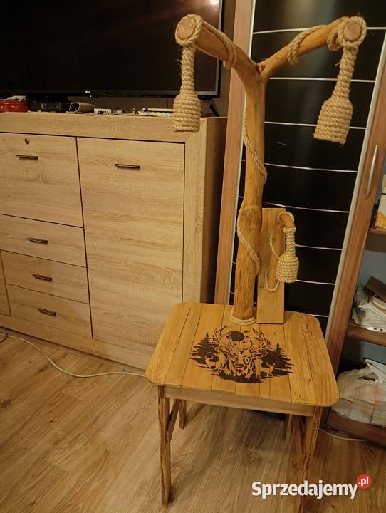 Sprzedam stolik z lampkąkinkiet Bartoszyce sprzedam