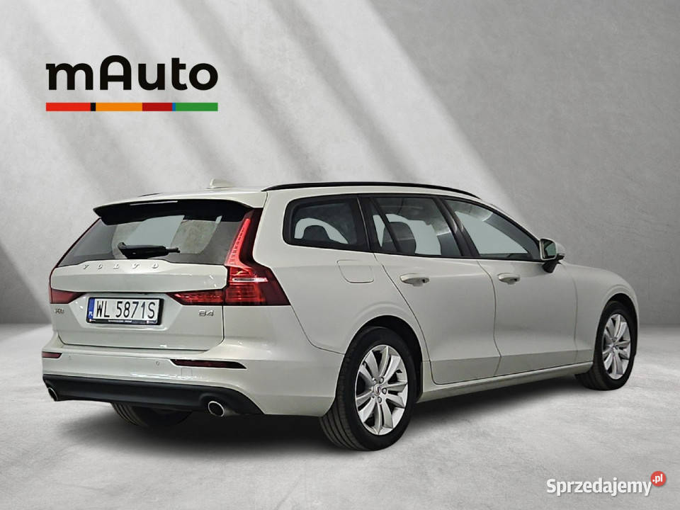 Volvo V60 B4 D Momentum aut Z Polskiego Salonu centralny zamek Warszawa
