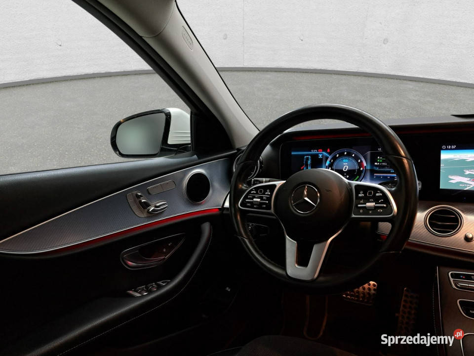 Mercedes E 300 W213 2016 Motoryzacja Komorniki