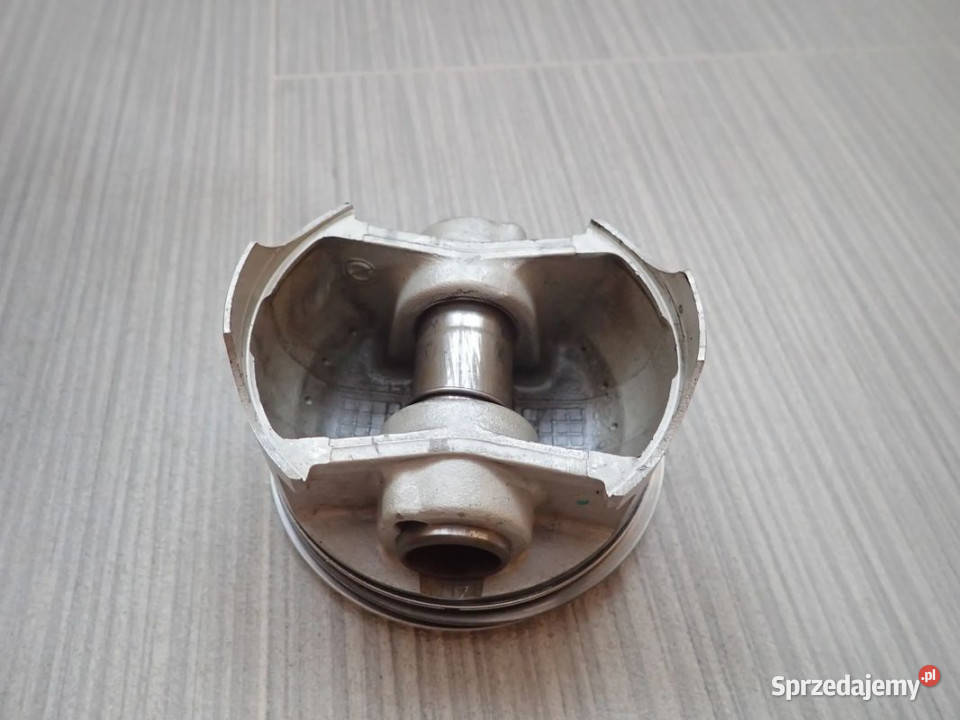 Cylinder Tył Tłoki Pierścienie Sworzeń Hyosung Strzelce Krajeńskie sprzedam