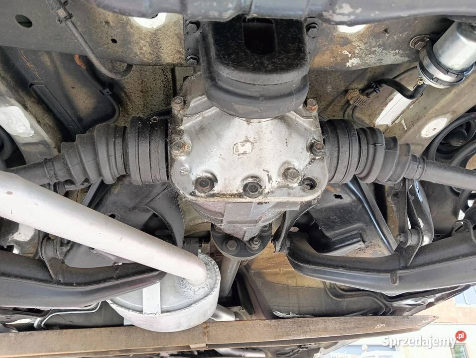 Opel omega A c20ne c24ne części mastka drzwi Pozostałe sprzedam