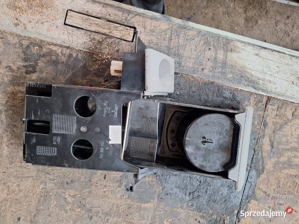 Uchwyt Panel Na Kubki Orgi Volkswagen T5 osobowe lubelskie Wisznice