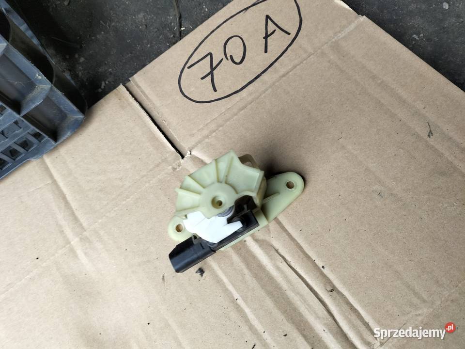 MONDEO MK2 WKŁADKA ZAMKA ZAMEK TYŁ TYLNY Kamień-Kolonia