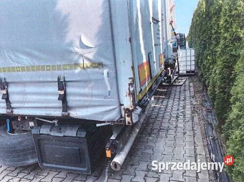 Syndyk sprzeda naczepę ciężarową plandekę KRONE