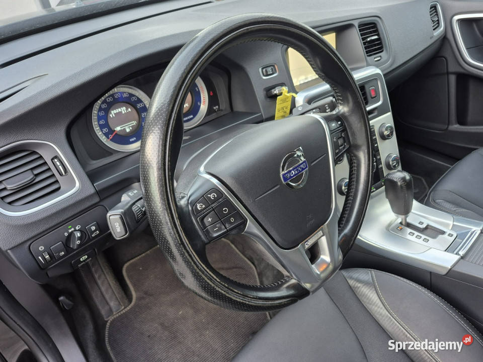 Volvo S60 navi xenon kamera automat rdesign Drelów