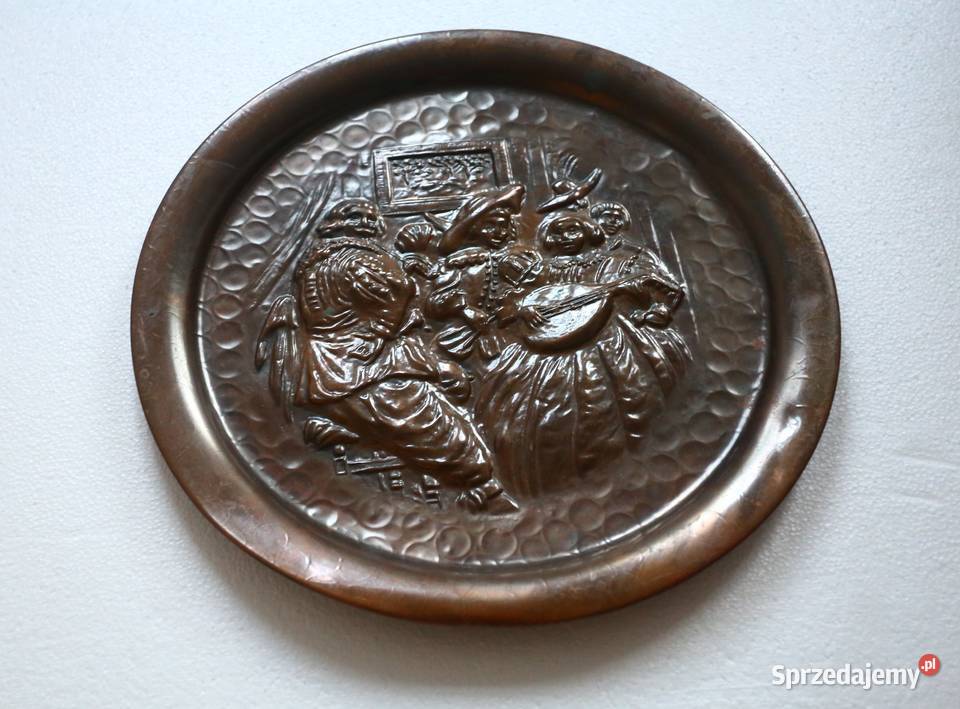 Duży metalowy talerz relief metaloplastyka Gdańsk