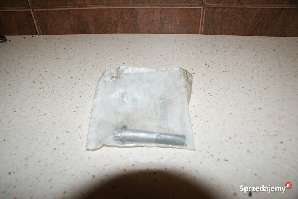 LR 092696 ŚRUBA PODPORY WAŁU osobowe Białobrzegi