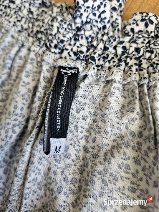 Luźna bluzka Carry rozmiar M Nowy Dwór Mazowiecki