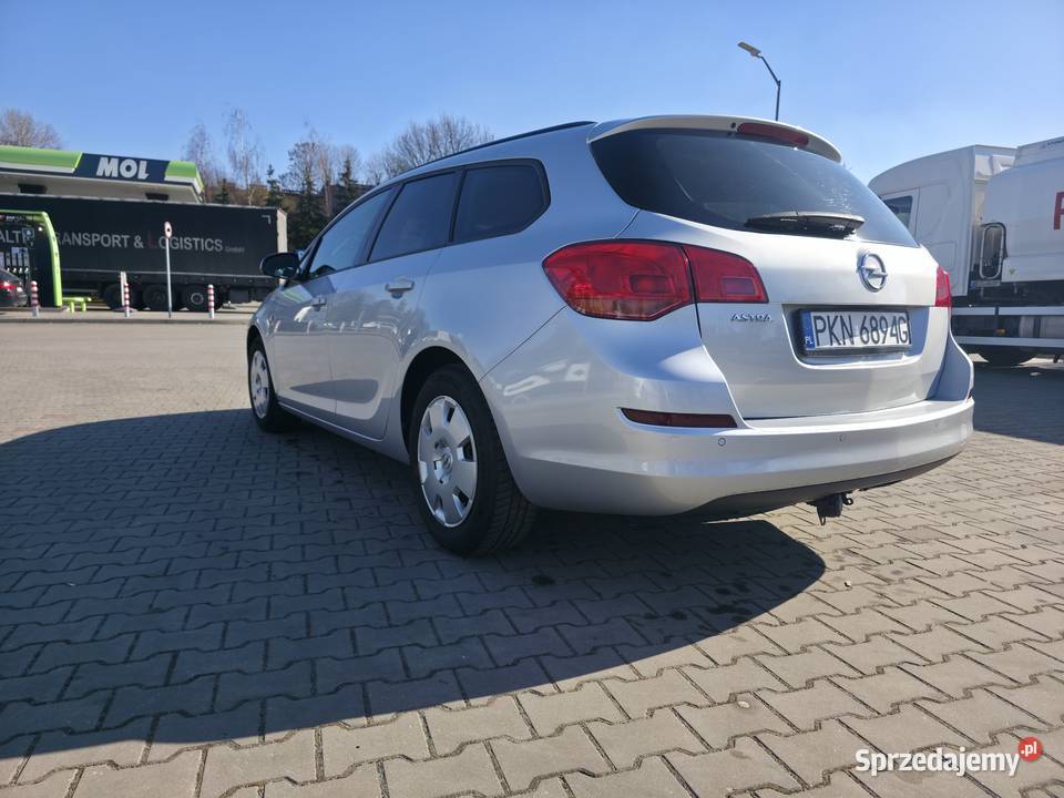 Sprzedam opla astre sports tourer 16 benzyna Wilczyn sprzedam