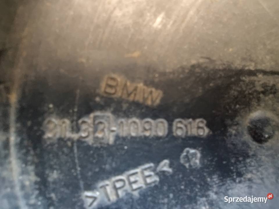 Zaślepka dekiel osłona amortyzatora BMW E38 E39 Chodzież