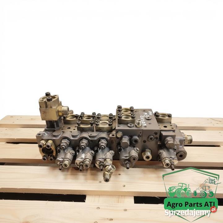 Rozdzielacz hydrauliczny M4 Volvo EW 140 podlaskie Ciechanowiec
