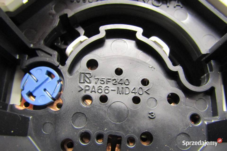 PANEL KLIMATYZACJI NAWIEWU TOYOTA YARIS III Panele sterowania, przełączniki