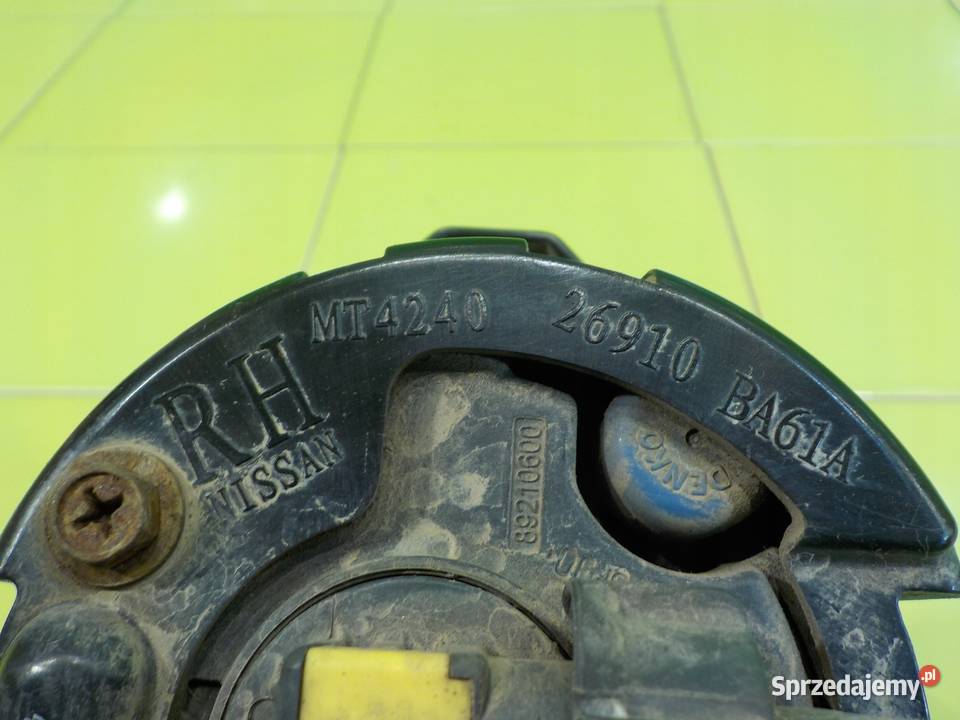 NISSAN JUKE I F15 15 DCI 12r 5D halogen prawy