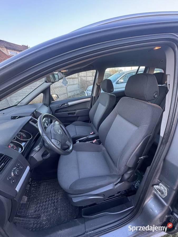 Opel Zafira 2007 19 CDTI diesel Dobiegniew