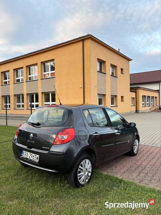Renault Clio 12 benzyna małopolskie