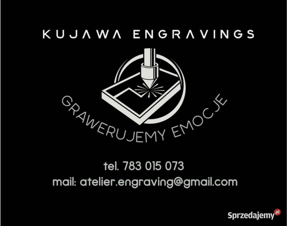 Drewniane pudełko z grawerem zasuwane na alkohol