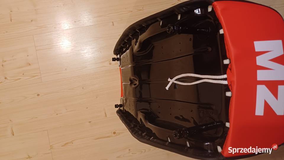 Nowy Fotel siedzisko kanapa siodło MZ ETZ 150 Zduńska Wola