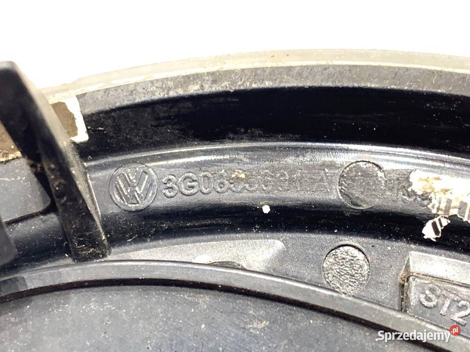 EMBLEMAT PRZÓD VW PASSAT B8 Kombi ZNACZEK LOGO