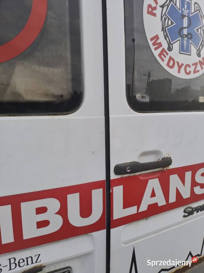 Mercedes Benz karetka ambulans Rok produkcji 2000 Starachowice