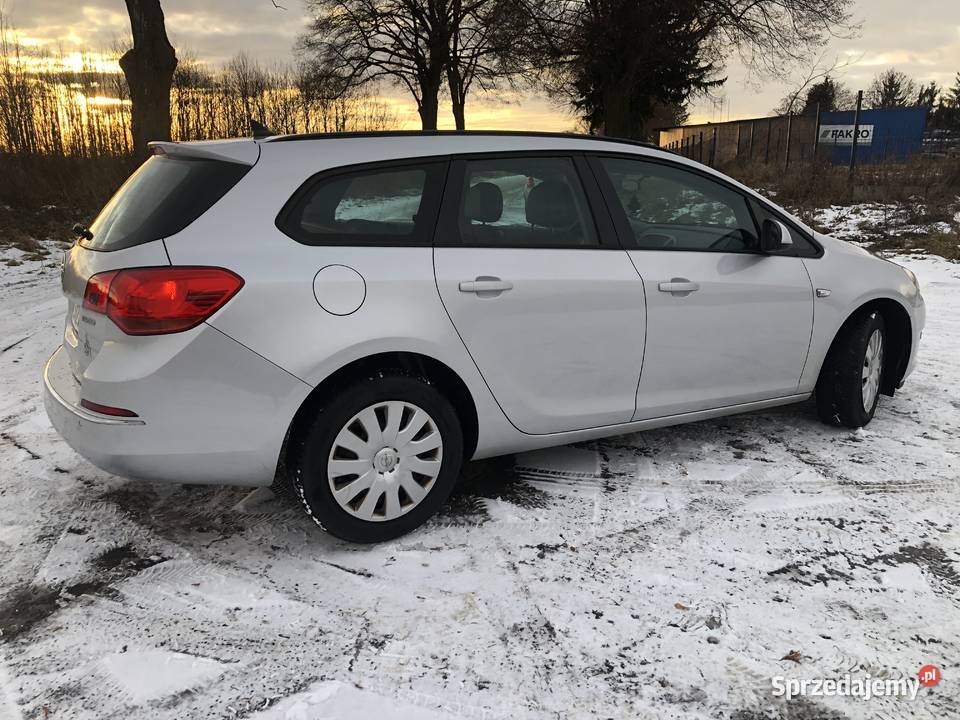 sprzedam Opel Astra 14 turbo serwisie Oleśnica