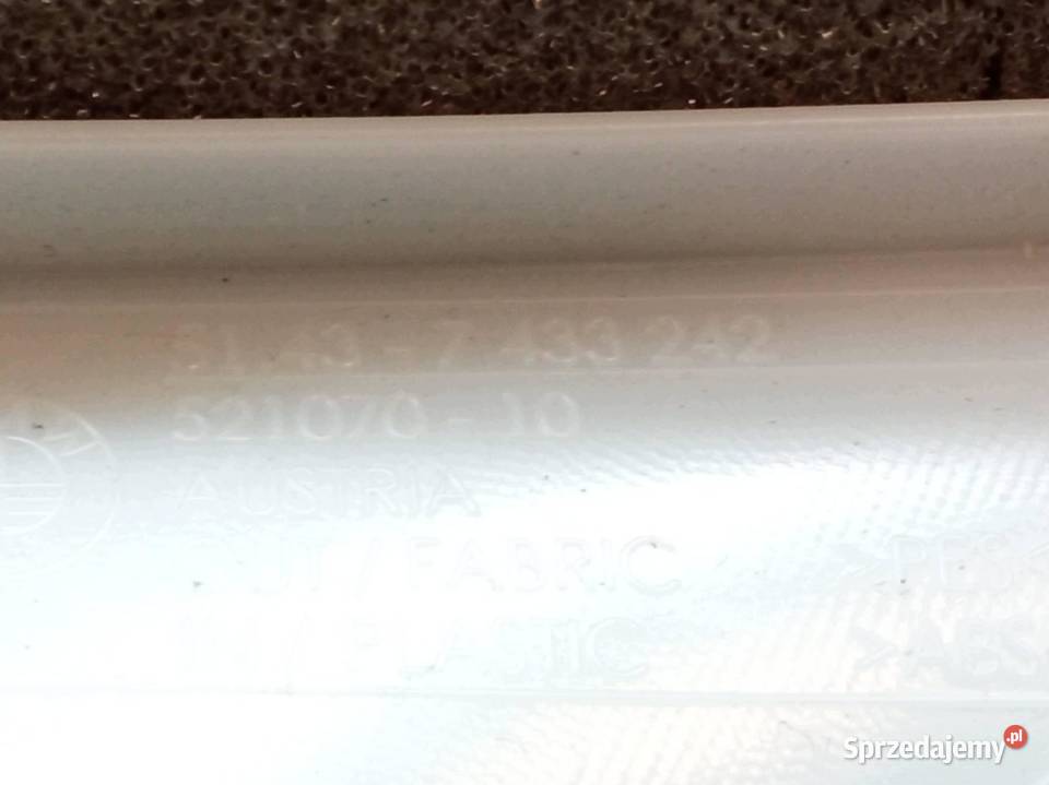 OSŁONA SŁUPKA PRAWA MPAKIET 7433244 Bmw Seria 3