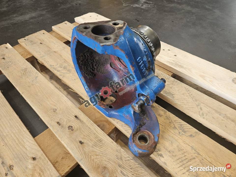 Zwrotnica LH Ford 7840 7740 8240 Układ kierowniczy i oś przednia sprzedam