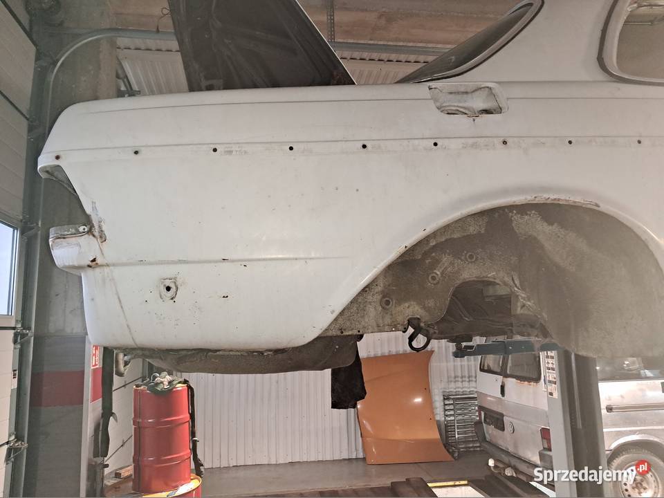 BŁOTNIK TYLNY PAS PRZEDNI PODŁOGA MERCEDES W123 Cieszyn