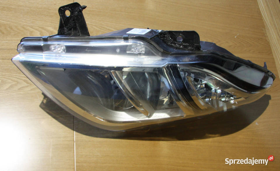 Lampa lewa przód Nissan NV 400 dostawcze Wasilków