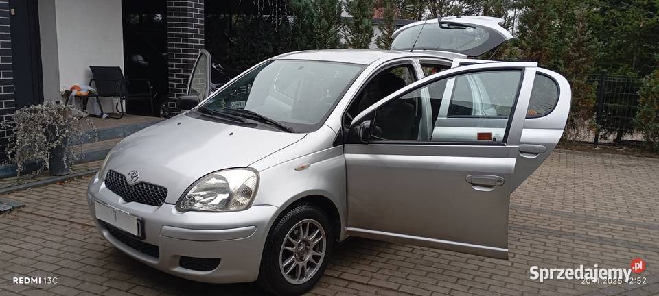 Niezawodna Toyota Yaris 2003r 13 VVTI benz Wałdowo Szlacheckie