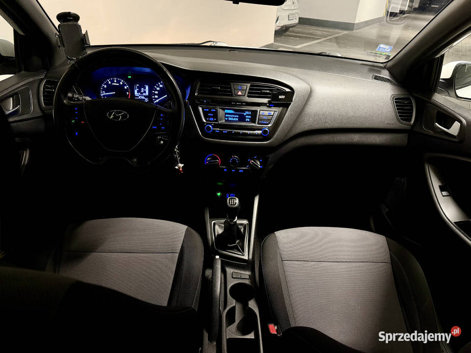 Hyundai i20 prywatnie zadbany i doinwestowany nieuszkodzony Warszawa