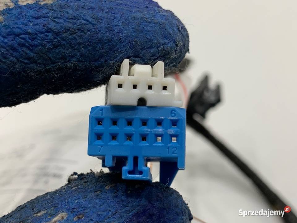 WIĄZKA BOCZKA TYŁ PRAWA MERCEDES GLE A1675405527 osobowe podkarpackie sprzedam