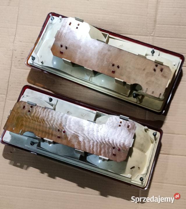 Łada 2107 komplet tylnich lampa osobowe Środa Wielkopolska sprzedam