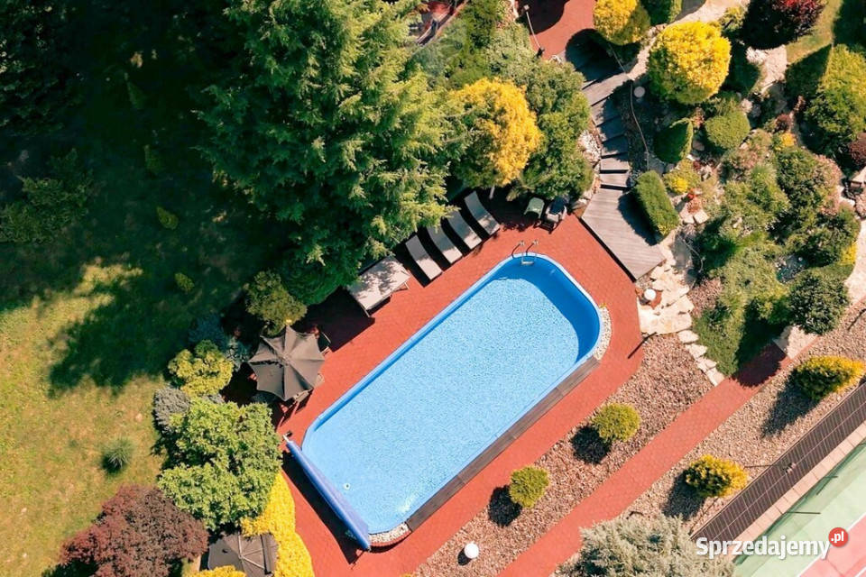 DomWilla z basenem i kortem tenisowym w górach małopolskie Dobra