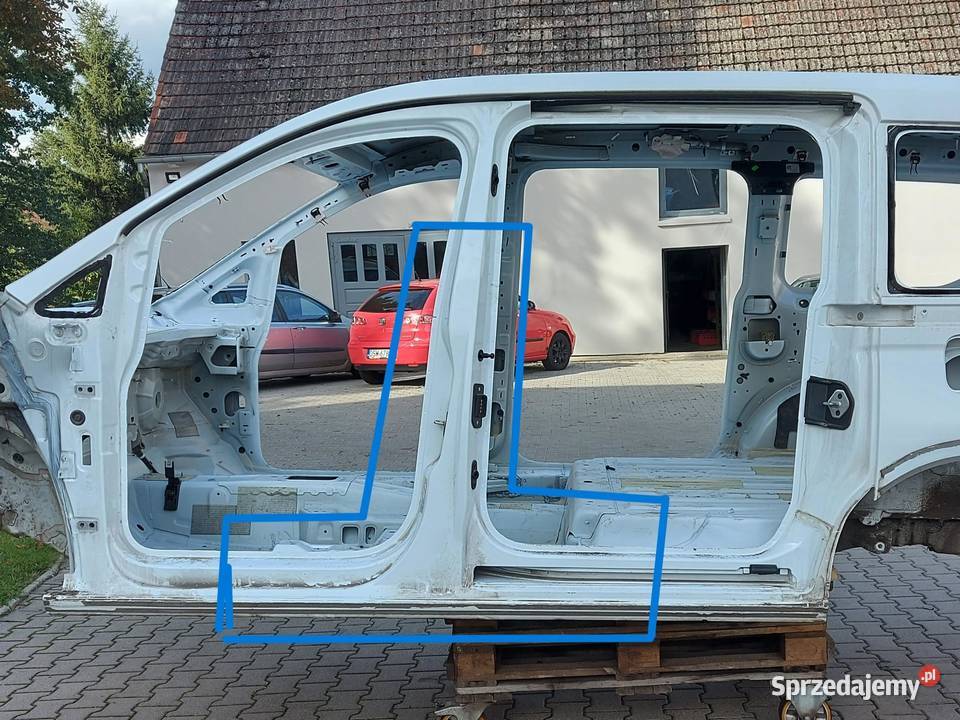 Ford Tourneo Connect III MK3 SŁUPEK ŚRODKOWY