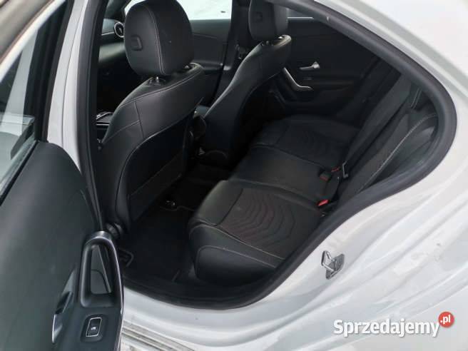MERCEDESBENZ A 200 2023 133200 ccm 163 mazowieckie Warszawa