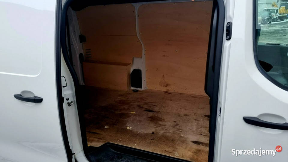Opel Vivaro Pisemna Gwarancja 12 miesięcy niski Rok produkcji 2020 Konin
