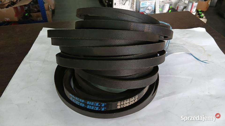 Pas kllinowy Claas John Deere 610830 łódzkie