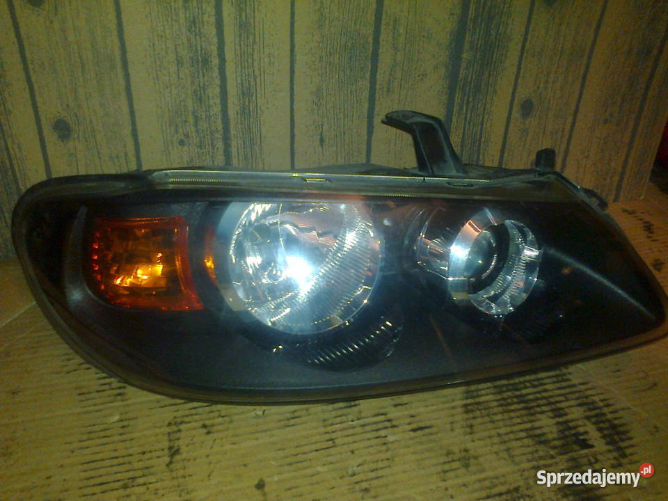 Lampa przód Nissan
