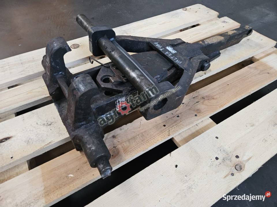 Zaczep dolny Valtra T174 N111 C90 dolnośląskie Byków