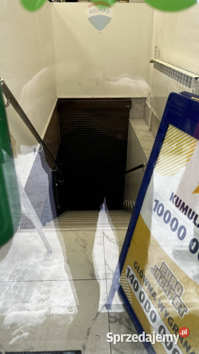 Lokal handlowousługowy Nowy Targ Rynek 32