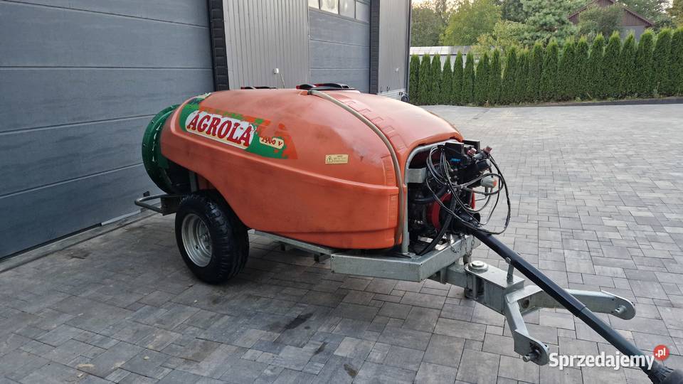 Opryskiwacz sadowniczy agrola 1500l lubelskie Niedrzwica Duża