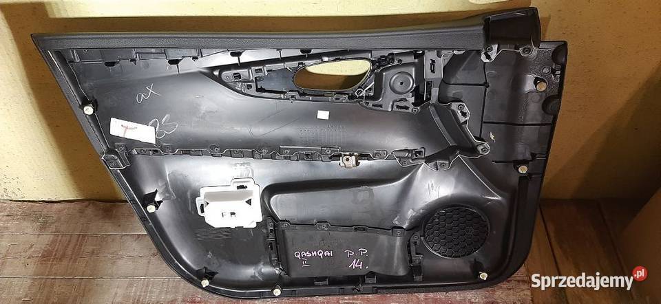 Boczek tapicerka drzwi Nissan Qashqai II prawy osobowe