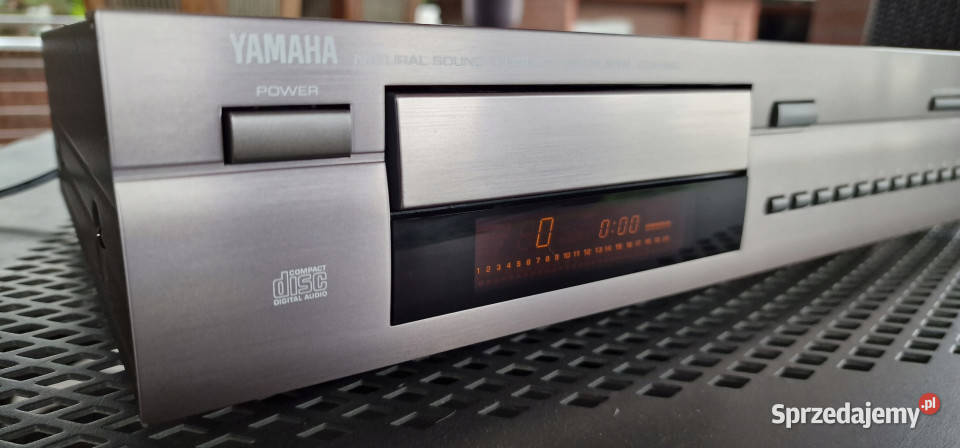 Yamaha CDX490 kompaktowy odtwarzacz CD player