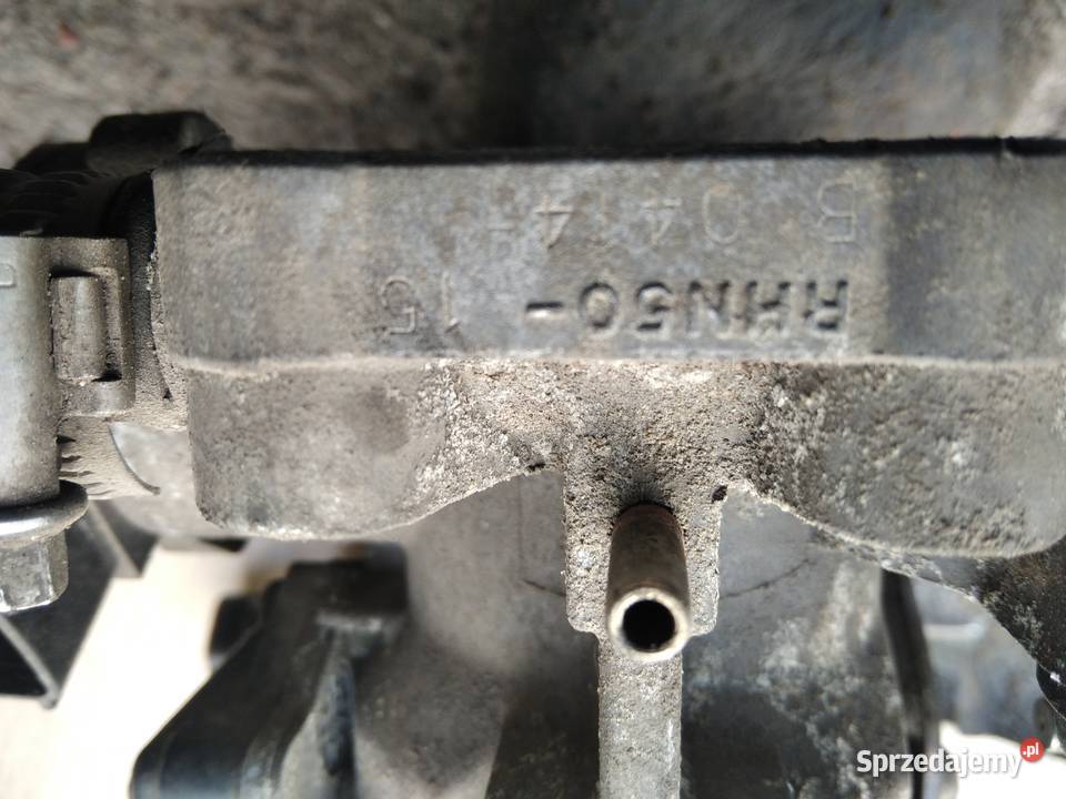 Kolektor ssący UK73CH Nissan Primera lift p11 16 sprzedam