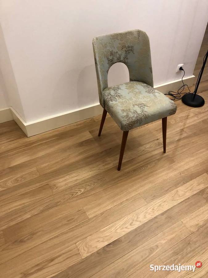 Krzesło muszelka typ 1020 PRL w kolorze mazowieckie