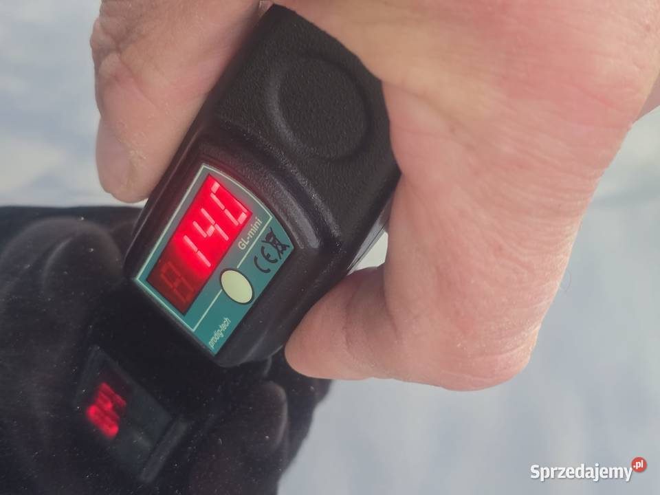 Błotnik Lewy przód Volvo V60 Hybyda Hybrid 717 w Błotniki sprzedam